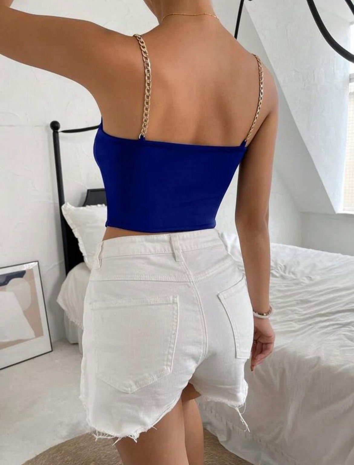 Top caraco à bretelles découpées sur le devant