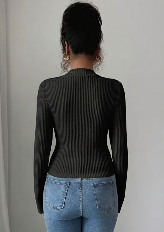 Pull à manches longues et coupe ajustée