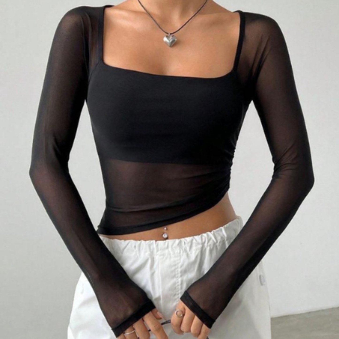 Top Noir Court À Encolure Carrée