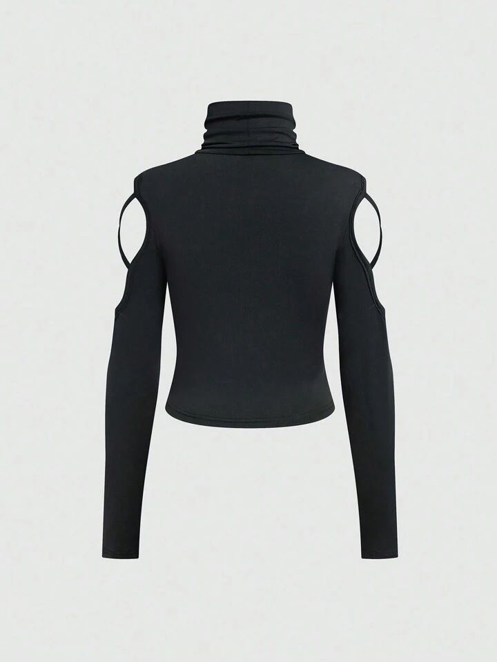 Top noir épaules dénudées