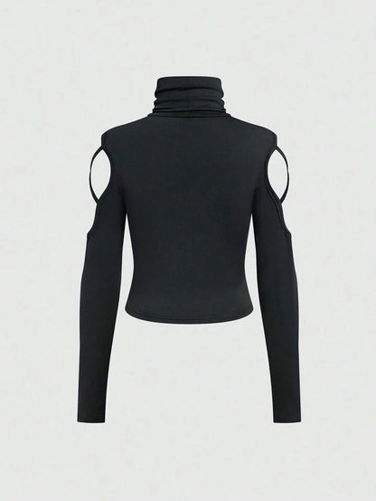 Top noir épaules dénudées